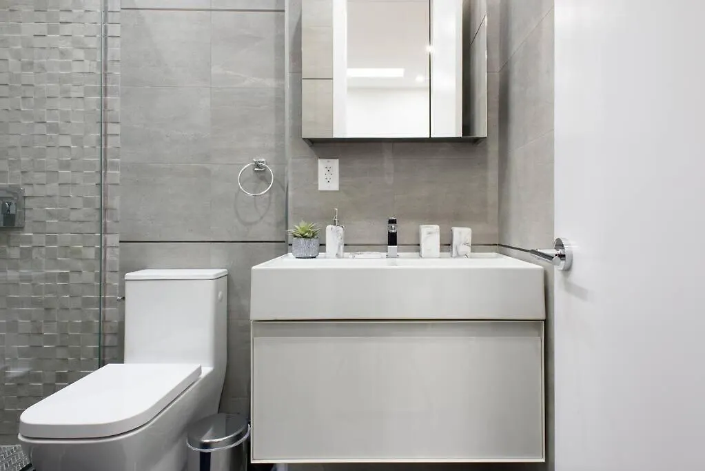 Apartment 78-4D Quality 1Br W&D Skylight By Central Park New York