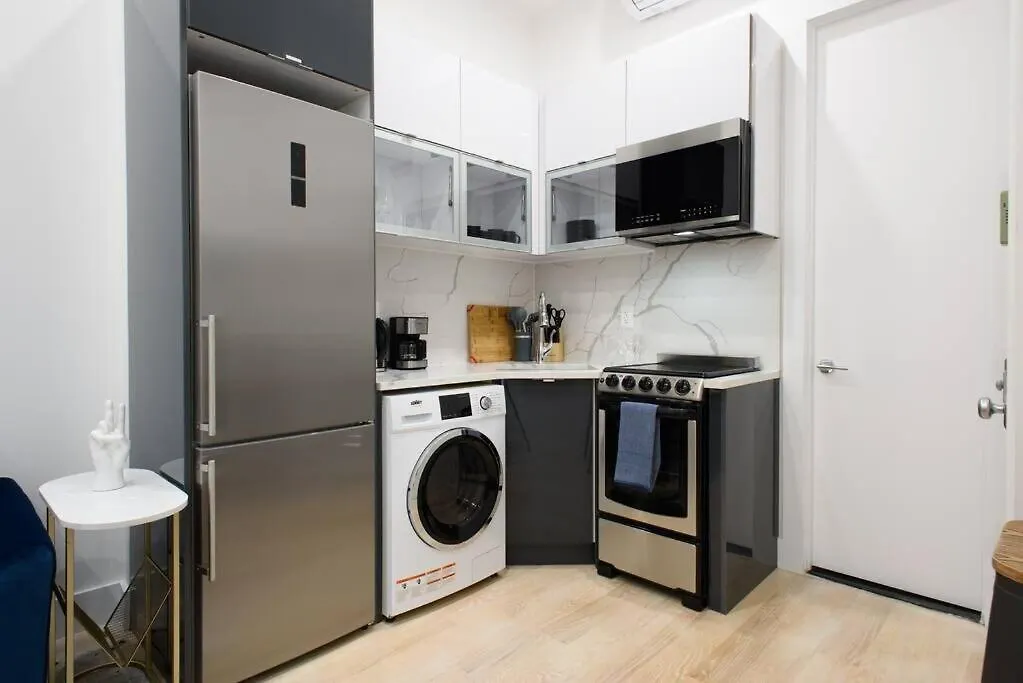 78-4D Quality 1Br W&D Skylight By Central Park New York